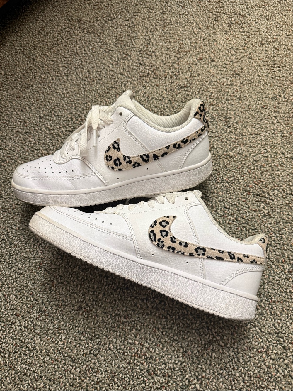 Nike White Women's Sneakers with Leopard Print Swoosh